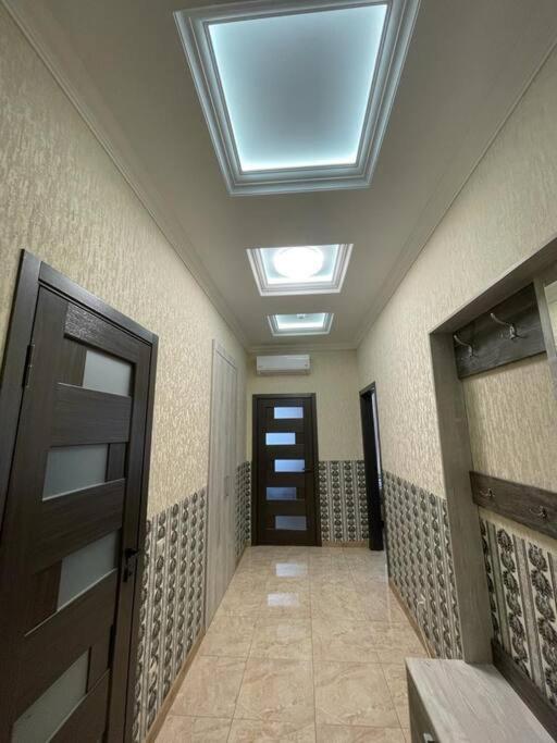 Sky House Premium Apartment In City Center Kischinau Exterior foto